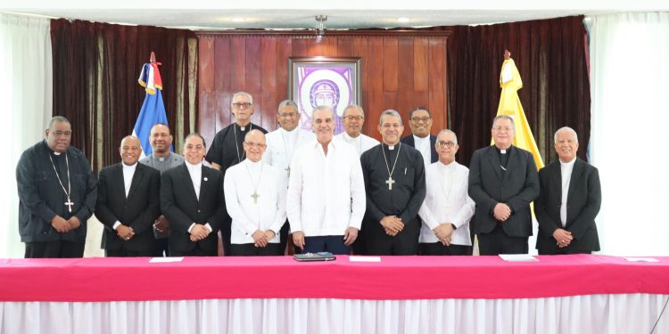 Conferencia del Episcopado Dominicano recibe la visita del presidente Abinader