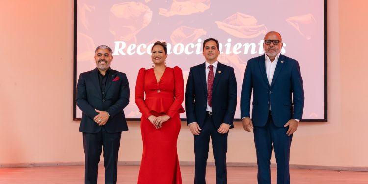 Reyna Echenique lanza obra sobre la Ley 85-25 y se consolida como una de las principales voces legales del sector inmobiliario dominicano