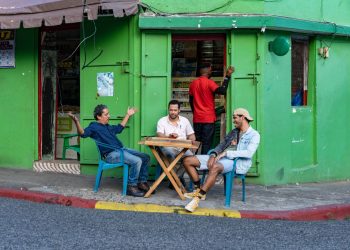 Otro Teatro pondrá en escena "Solos", la conversación pendiente sobre la salud mental masculina