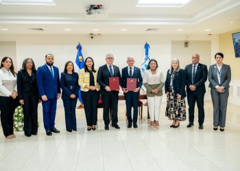 Senado y el INESDYC firman convenio de colaboración