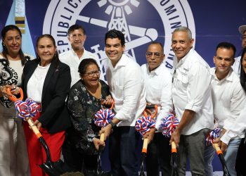 Wellington Arnaud dio primer palazo para ampliación del acueducto de San Francisco de Macorís