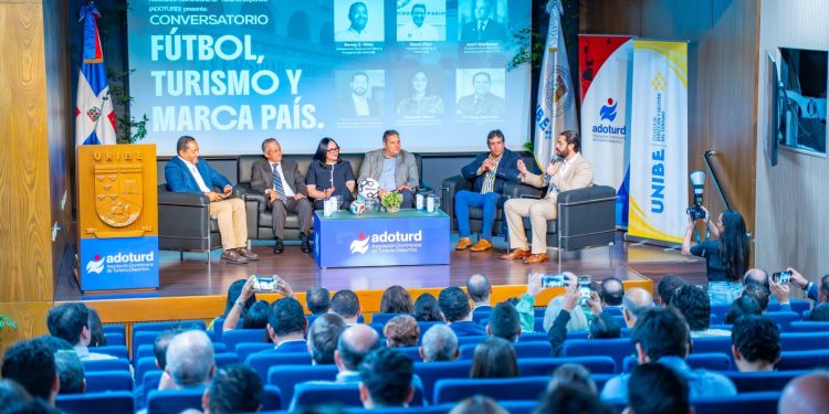 El fútbol entra en la conversación del desarrollo: líderes nacionales destacan su potencial para transformar el turismo y fortalecer la Marca País
