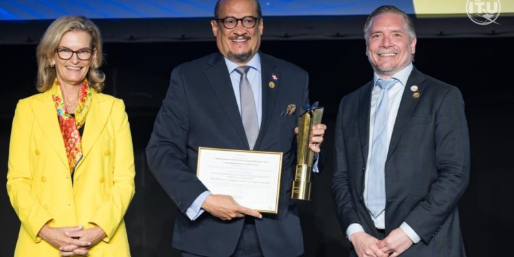 RD fortalece liderazgo regional en transformación digital con el WSIS Prize 2026 otorgado a la Red GEALC