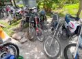 Policía Nacional retiene motocicletas utilizadas para carreras clandestinas y contaminación sónica durante operativo en Cabral, Barahona