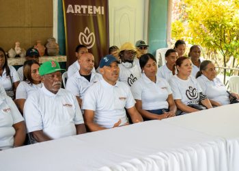 ARTEMI denuncia intentos de grupos externos de ocupar espacios públicos en playas de Miches