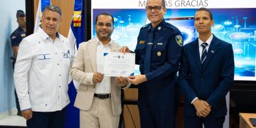 ITLA entrega primera certificación en Inteligencia Artificial al alto mando de la Policía Nacional