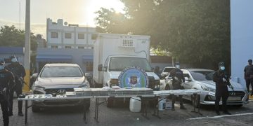 DINTEL ocupa 155 paquetes de presunta cocaína en allanamiento en Arroyo Hondo