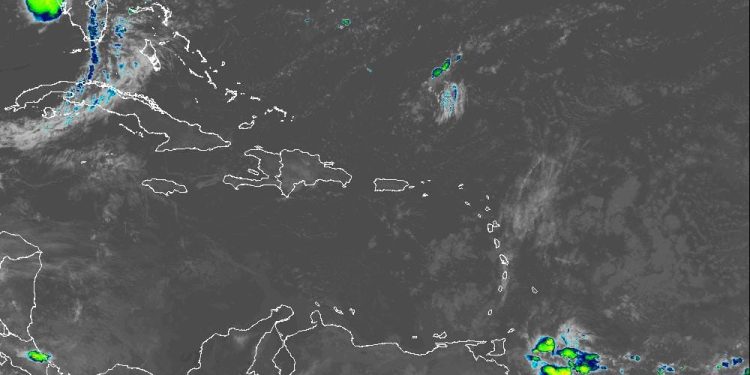 Indomet prevé ambiente caluroso y aguaceros locales en varias provincias este viernes
