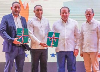 Ramón Ramírez "Manolito" presenta avances del Plan de Ordenamiento Territorial de Verón-Punta Cana con miras al 2035