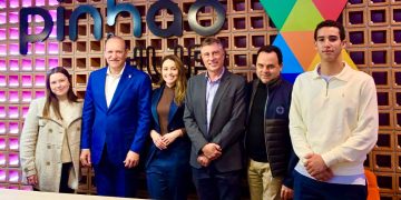 Ulises Rodríguez fortalece cooperación en innovación con la Comunidad Inteligente del Año para seguir transformando Santiago