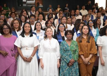Escuela de Igualdad Magaly Pineda gradúa a 200 personas