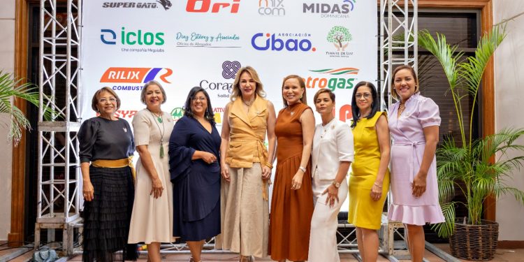 Fundación Corazones Solidarios Contra el Cáncer celebra conferencia benéfica en apoyo a pacientes con cáncer