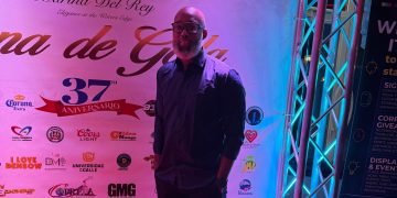 La Gran Parada Dominicana del Bronx reconoce al director de la Plataforma 002 Radio TV