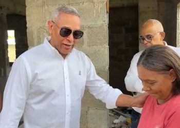 Senador Franklin Romero asumirá la construcción de la vivienda de la madre de la campeona centroamericana Ana Rosa García