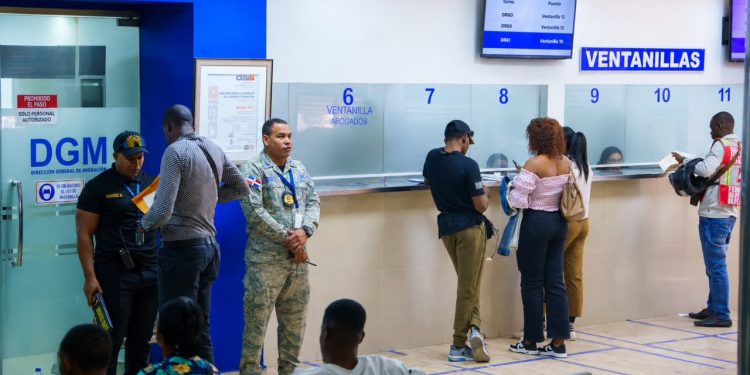 DGM moderniza sistema de inspecciones migratorias y trámites administrativos
