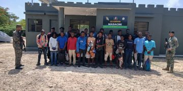 Ejército intercepta a 108 migrantes indocumentados en operativos de seguridad fronteriza en Dajabón