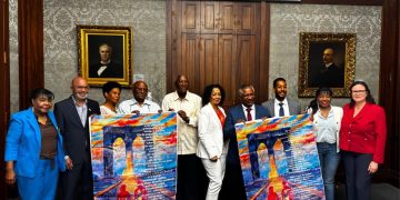 El condado de Brooklyn incorpora a su patrimonio cultural un homenaje artístico del poeta dominicano Juan Colón