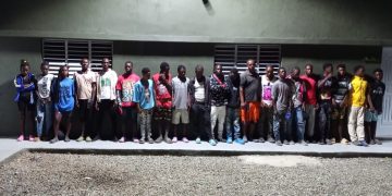 Patrullas del Ejército interceptan a 37 migrantes indocumentados en tres provincias fronterizas