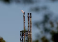El petróleo vuelve a subir por la escalada militar en Medio Oriente y el bloqueo del estrecho de Ormuz