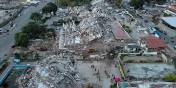 Se eleva a 2.595 los muertos y a 12.400 los heridos por el doble terremoto de Venezuela