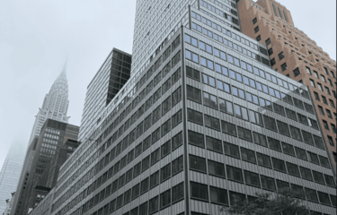 Evacuan un rascacielos en el centro de Manhattan por temor al colapso de su estructura