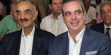 Abinader recuerda a su progenitor y felicita a los padres dominicanos