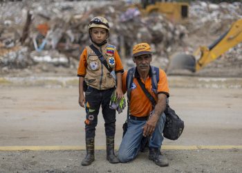 Sebastián Corro, el 'topito' venezolano de diez años que salvó a dos mascotas tras los sismos
