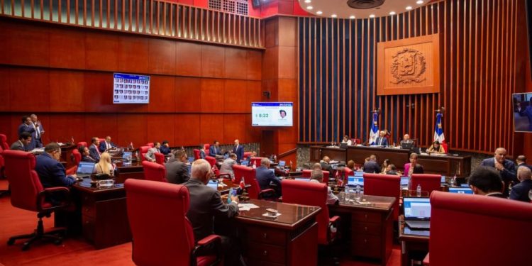Senado aprueba en primera lectura reformas a Ley Orgánica de la Policía Nacional