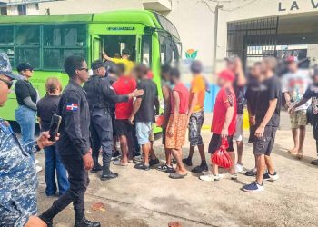 Trasladan otros 400 reclusos de la cárcel La Victoria a Las Parras
