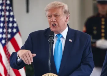 Trump niega escasez de municiones en EE. UU. y asegura que existen “cantidades masivas”