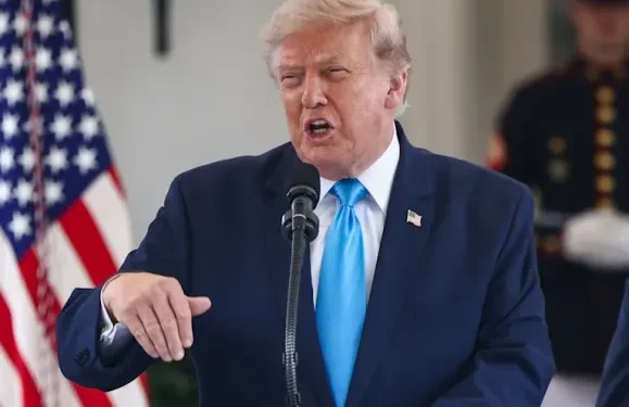 Trump niega escasez de municiones en EE. UU. y asegura que existen “cantidades masivas”