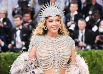 Beyoncé dona un millón de dólares a los afectados por terremoto en Colombia