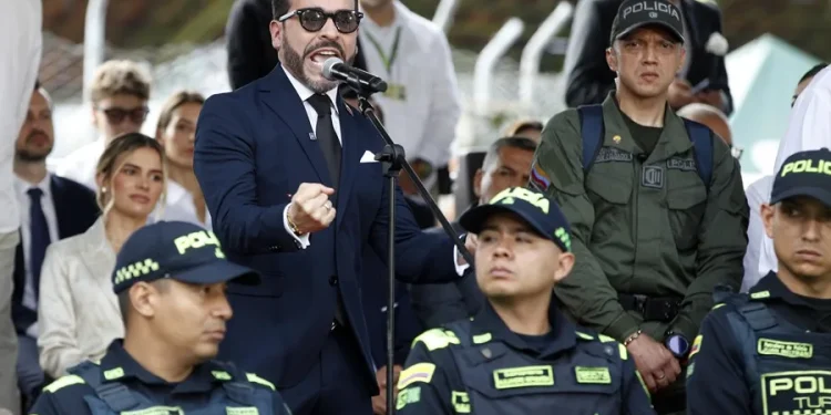 Abelardo de la Espriella asumirá la Presidencia desde Cali