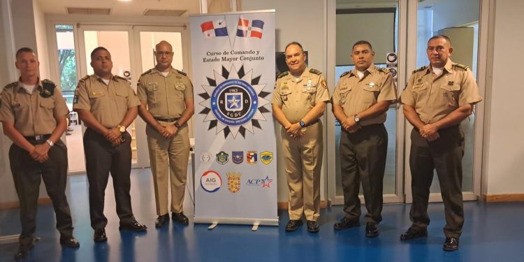 Escuela de Graduados del MIDE realiza visita académica al Ministerio de Seguridad Pública de Panamá