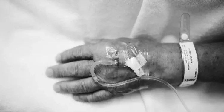 Francia promulga la ley que legaliza la eutanasia y el suicidio asistido