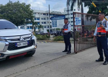 Adolescente mata a estudiante y hiere a otros en colegio mientras transmitía en vivo en Filipinas