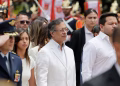 El Senado colombiano autoriza al expresidente Petro a salir del país por un año