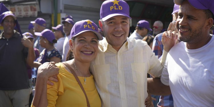 Johnny Pujols destaca despliegue nacional del PLD en segunda jornada de Esfuerzo Concentrado: “Hay decenas de miles de ciudadanos que quieren inscribirse en el partido”