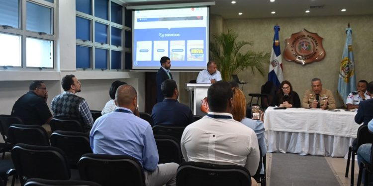 DGM coordina con la Procuraduría, Interpol y PN, aplicación de órdenes judiciales en aeropuertos