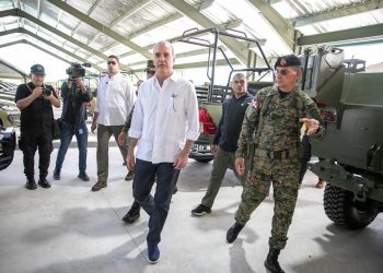 Presidente Abinader inaugura moderno Batallón de Transportación del Ejército