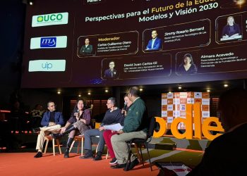 Rector del ITLA participa como panelista en MoodleMoot Colombia 2026