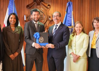 UASD fortalece vínculos internacionales con visita de destacado científico japonés Kazuo Tanaka