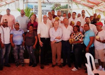 Empresa multinacional inicia inversiones en el sector coco de República Dominica