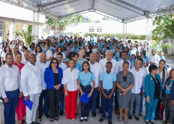 Regional 15 de Educación inicia con éxito año escolar 2026-2027 con 422,937 estudiantes convocados