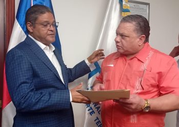Mario Díaz deposita en el Intrant “Plan de Acción Inmediata” para fortalecer primeras semanas de gestión de Juan Manuel Méndez