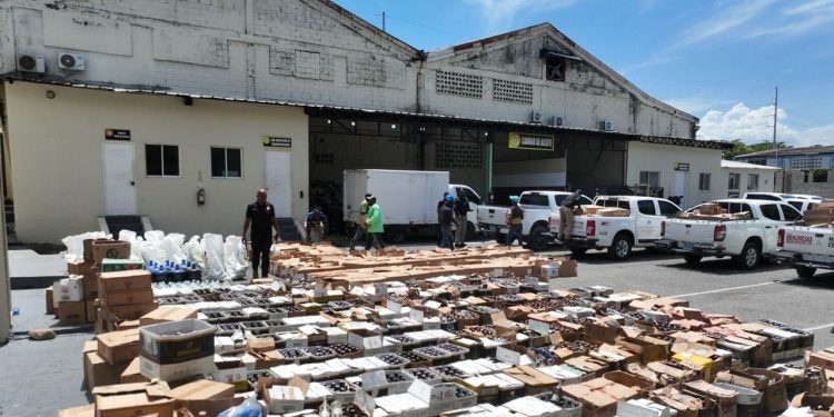 MICM y CECCOM desmantelan estructura dedicada a la fabricación y distribución clandestina de bebidas alcohólicas