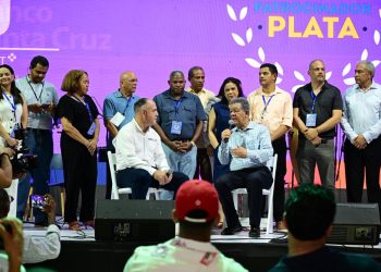 Leonel: canasta básica sigue subiendo con el PRM; pasó de RD$28 mil a RD$49 mil y provoca cierre de comercios por falta de clientes