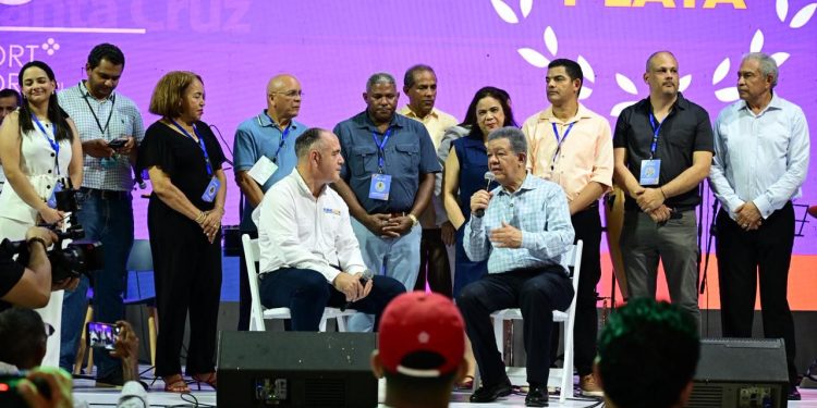 Leonel: canasta básica sigue subiendo con el PRM; pasó de RD$28 mil a RD$49 mil y provoca cierre de comercios por falta de clientes