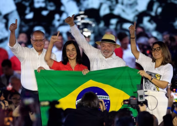 Lula oficializa su candidatura a un cuarto mandato con foco en soberanía y tierras raras