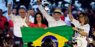 Lula oficializa su candidatura a un cuarto mandato con foco en soberanía y tierras raras